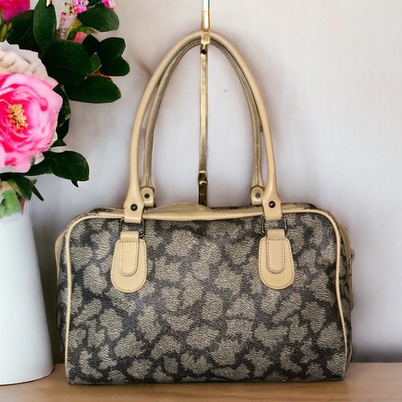 Yves Saint Laurent YSL Medium Shoulder Bag Vintage - Picture 2 of 7